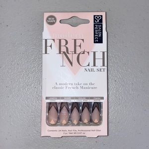 Salon Perfect Artificial Nails!